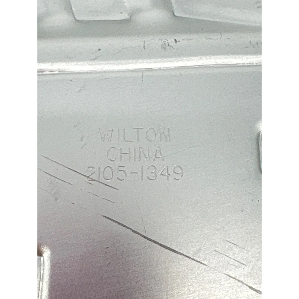 Wilton Thomas the Tank Engine Cake Pan Train Birthday 2105-1349 Vintage 1994